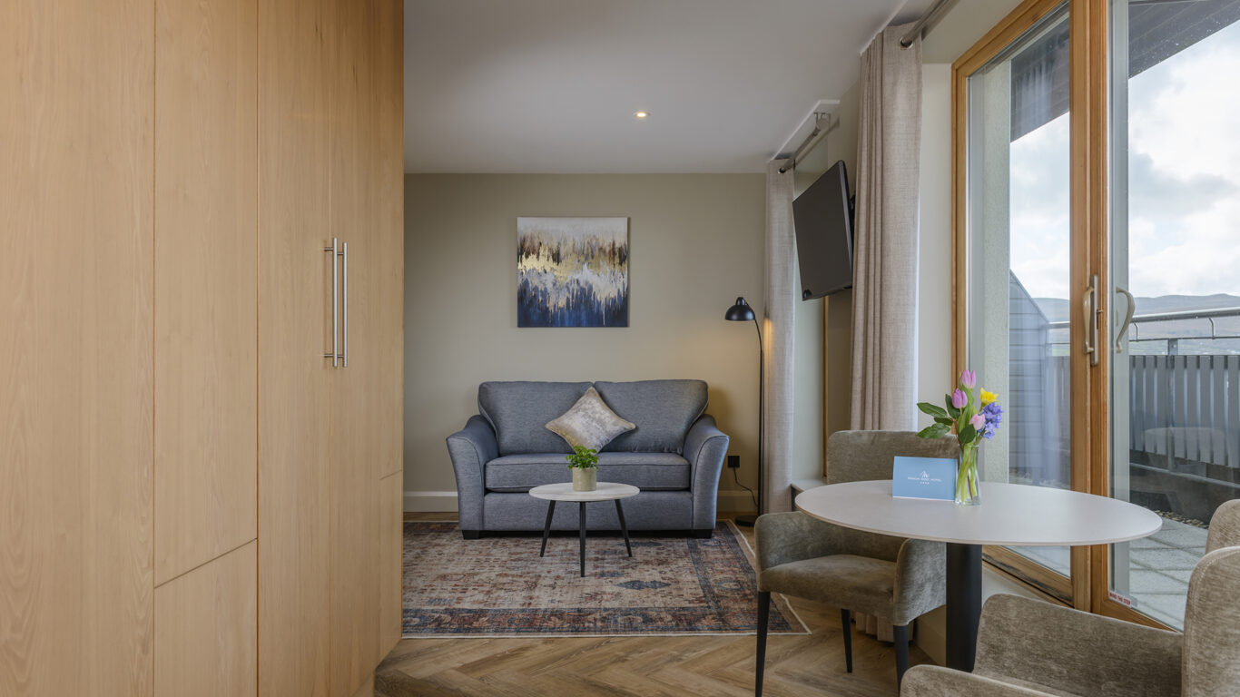 Manor West &ndash; Exec Suite 5